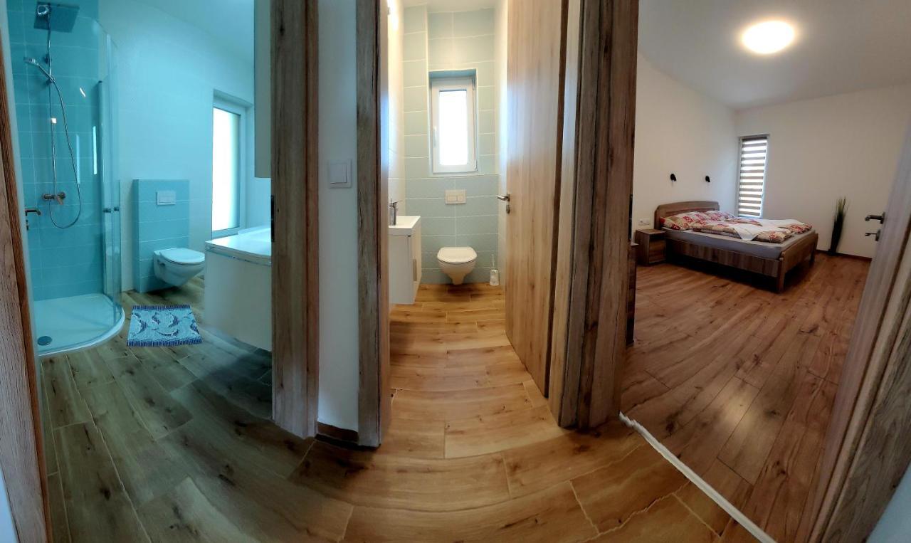 Zea Apartmanhaz Apartment Balatonfenyves Luaran gambar