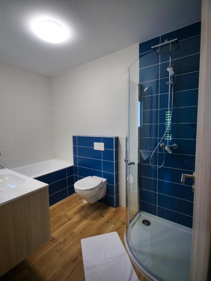 Zea Apartmanhaz Apartment Balatonfenyves Luaran gambar