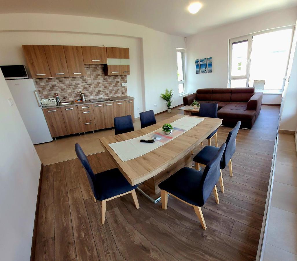 Zea Apartmanhaz Apartment Balatonfenyves Luaran gambar