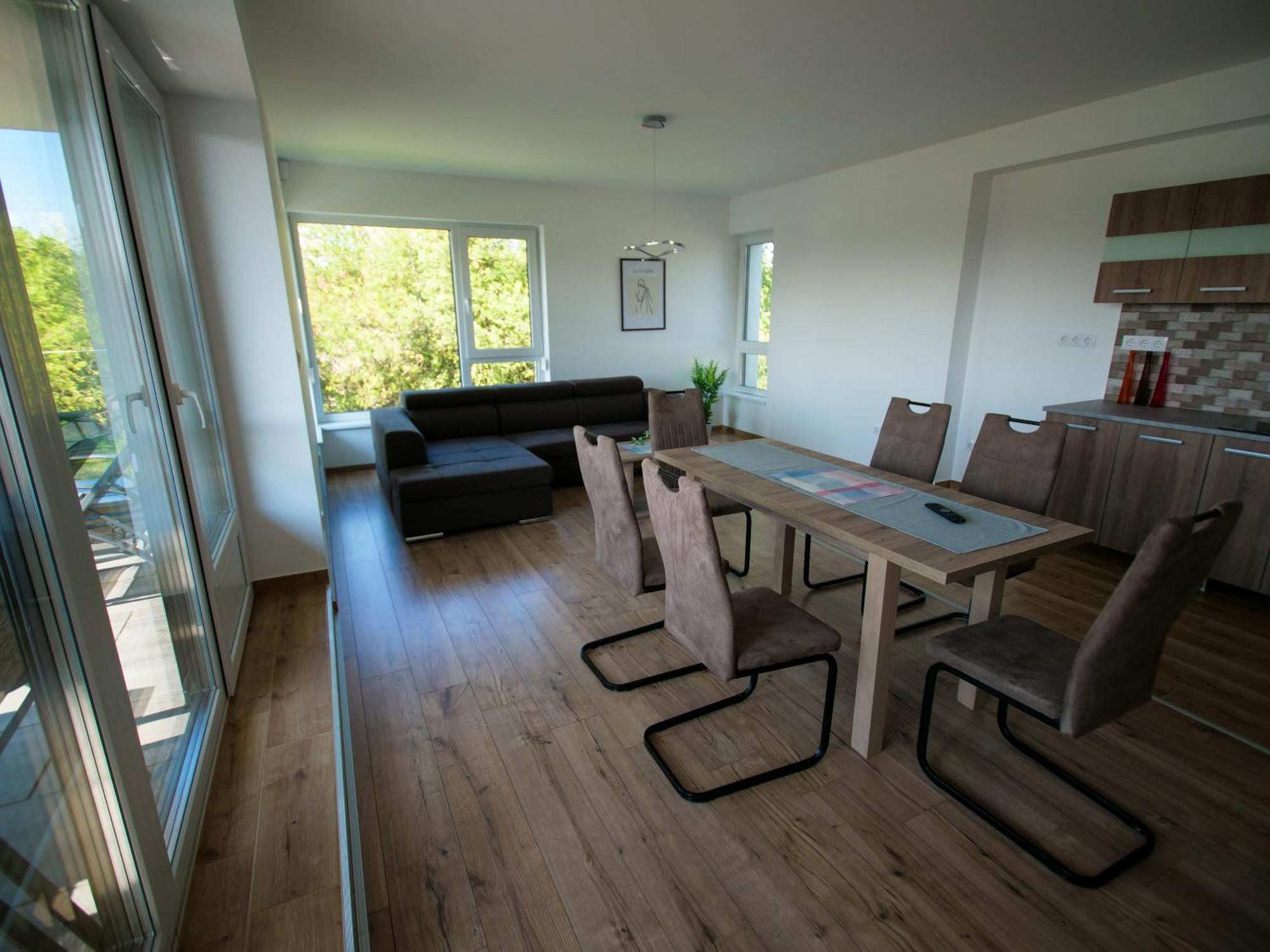 Zea Apartmanhaz Apartment Balatonfenyves Luaran gambar