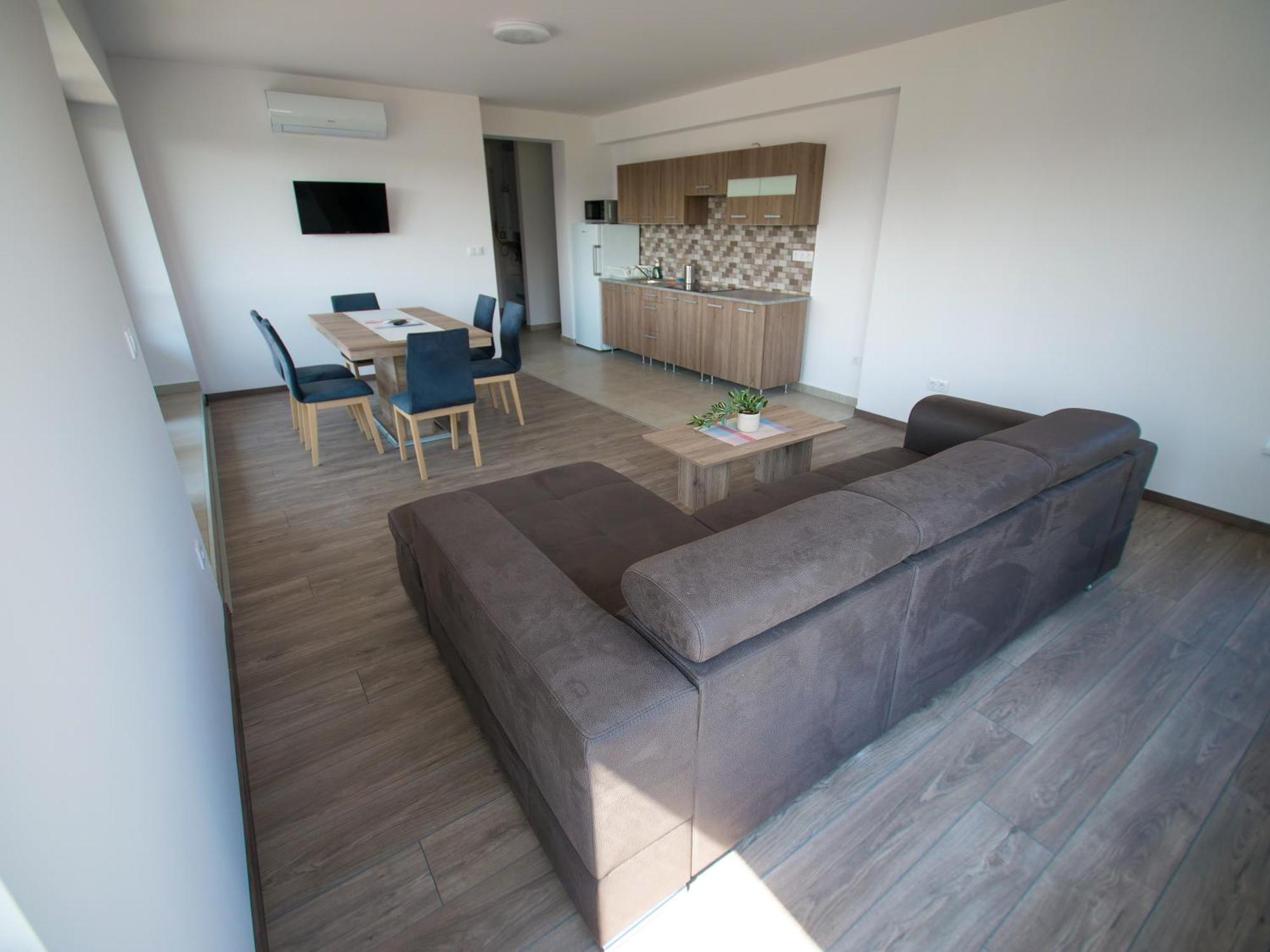 Zea Apartmanhaz Apartment Balatonfenyves Luaran gambar