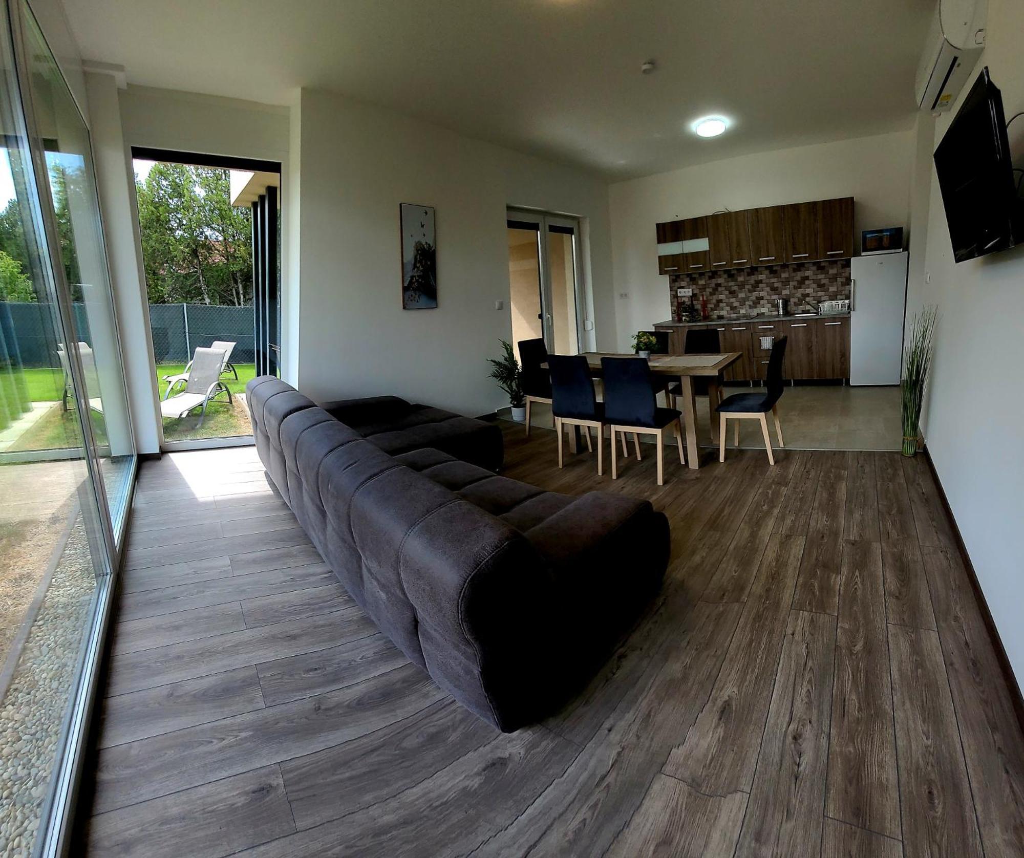 Zea Apartmanhaz Apartment Balatonfenyves Luaran gambar